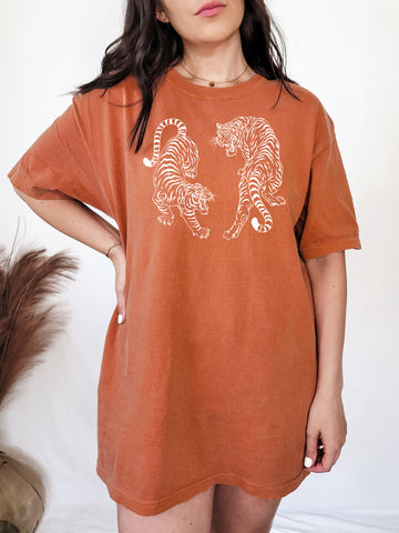 Vintage Tigers Comfort Colors Tshirt Meaningful Tees Shop Vintage Tigers Comfort Colors Tshirt Meaningful Tees Shop